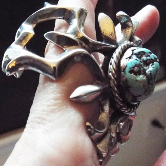 *RARE* NAVAJO EUGENE MITCHELL TURQUOISE 64 GR 999 SILVER SAND CAST BRACELET 4 - Picture 7 of 8